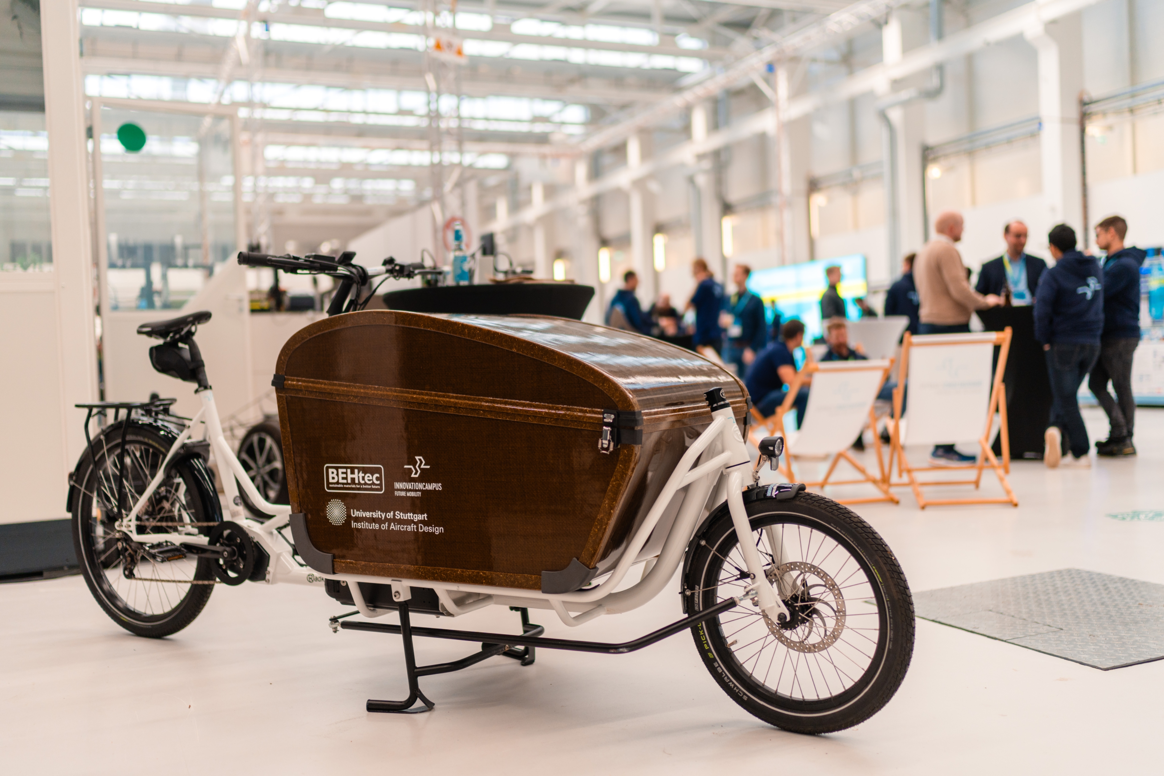 Lastenrad-Transportbox aus Naturfaserverstärktem Kunststoff 